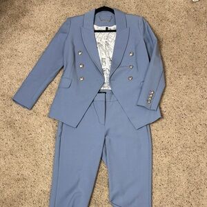 White House Black Market Light Blue Blazer and matching pants sz4